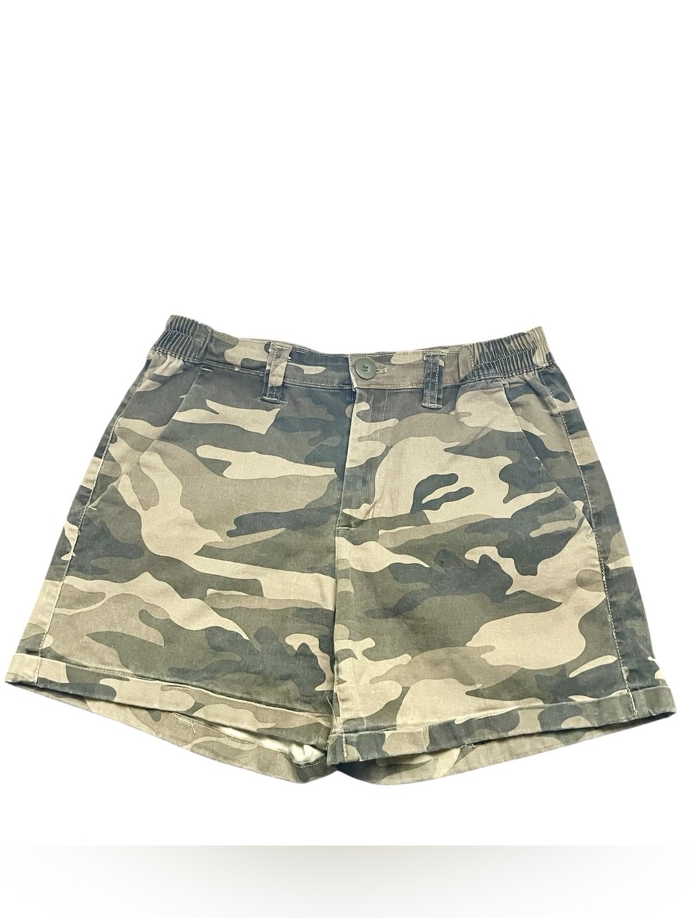 Ochenta Women’s Camo Cargo Shorts - Olive Green